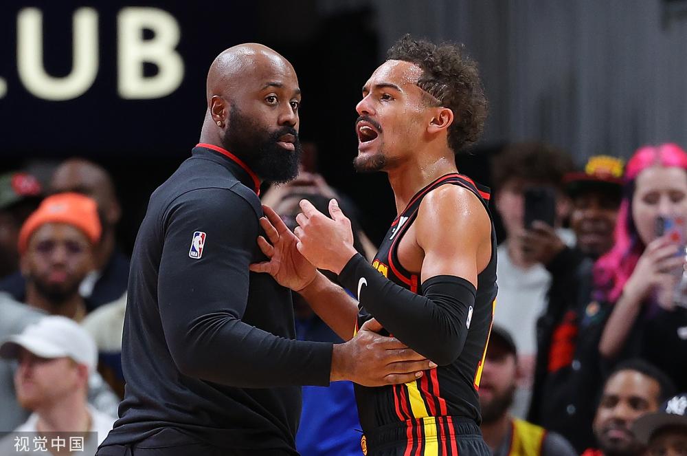 赛场上成为 赛场上成为