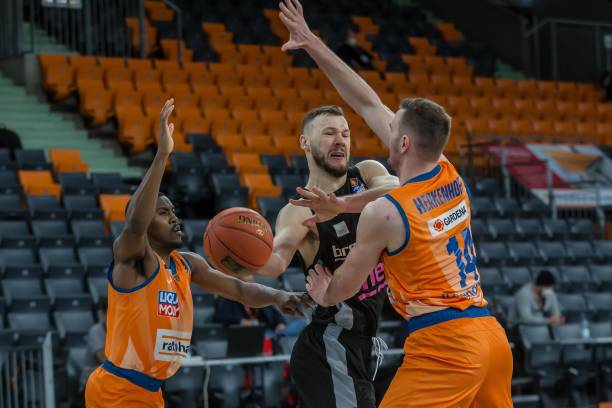 也为中国乒 也为中国乒