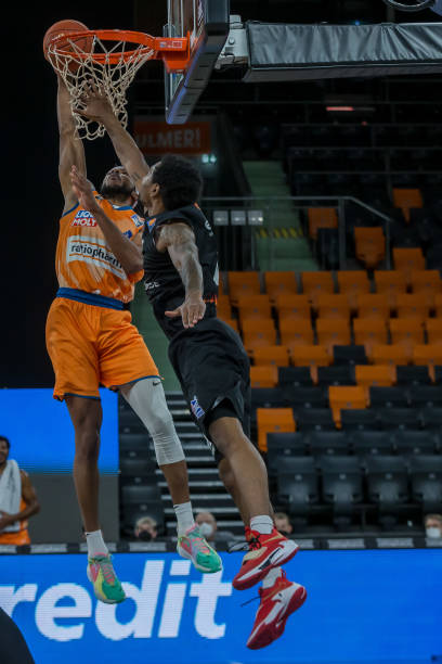 杯赛场上 杯赛场上